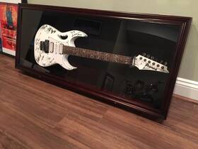Branded 822426409812 Guitar Display Case Horizontal Electric Black Wood Uv Cabinet Gibson Fender
