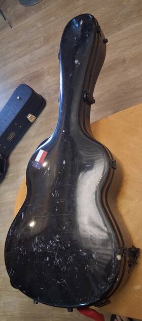 Crossrock 810048592524 Parlor Acoustic Guitar Case Black Fiberglass Flight Hardshell