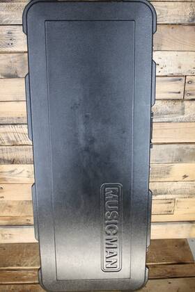 R4204 Ernie Ball 76585 Music Man Cutlass Hardshell Electric Guitar Case - Black #r4204