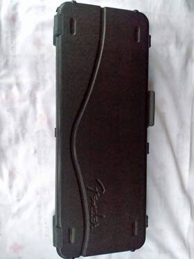 0996102306 Fender Hard Case - Black