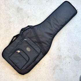 23125 Fender Deluxe Gig Bag Mint