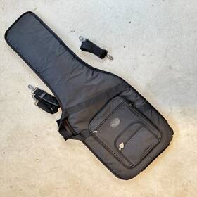 24055 Fender Deluxe Gig Bag Mint