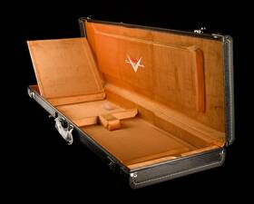62fen003 Fender Used Custom Shop G&g Bass Case Black With Peach Interior