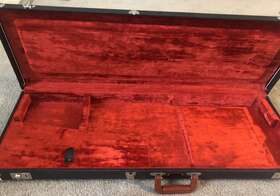 Fender 810048591114 Hard Case Telecaster And Stratocaster Vintage 80s