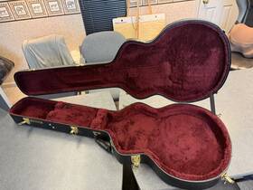 0996444000 Gretsch G6268 Deluxe Long Scale Bass Hardshell Case Black