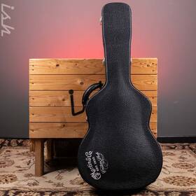 Martin 729789398558 Custom Shop Dreadnought Hardshell Case