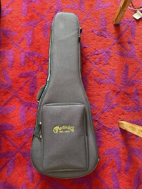 B0012 Martin Soft Shell / 00 Acoustic Guitar Case Grey