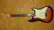 Mn393272 Stratocaster Fender Guitar With Case