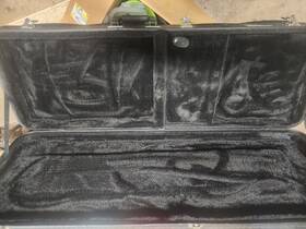 Road Runner 313054631671 Black Guitar Case Used