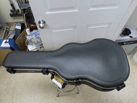 Skb-18 Skb 789270001817 Hardside Acoustic Dreadnought Guitar Case With Tsa Locks And Key