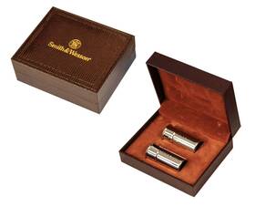 A8137 Tkl A8137/bl Outdoors Smith And Wesson 12 Gauge Nickle Snap Caps With S&w Display Case A813