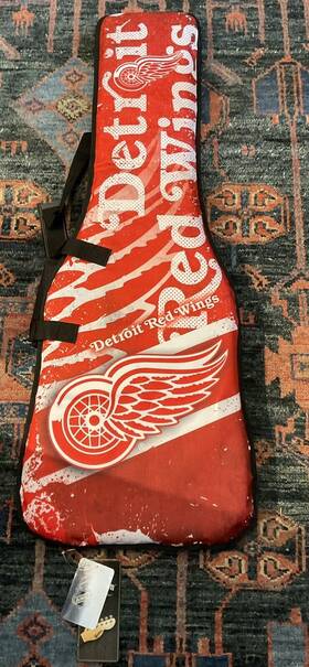 Gbnhl11 Woodrow Detroit Red Wings Guitar Bag
