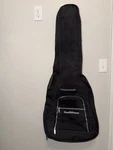 Road Runner Padded Nylon Gig Bag W/backpack Straps For Acoustic Guitar Black. Fixed Price $30.00.