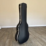 Road Runner Dreadnought Guitar Case. Fixed Price $69.99.