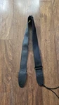 Fender American Vintage Bovine Leather Guitar Strap. Fixed Price $18.93.
