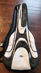 Ritter Revolution STYLE3-9-C/BTW Classical 4/4 Guitar Gig Bag, New With Tag. Fixed Price $35.00.