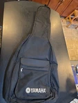 Yamaha Soft Padded Guitar Case Black Zipper Pocket Adjustable Backpack Straps. Fixed Price $20.00.