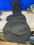 Levy's Em 7 Polyester Padded Music Gig Bag Electric Or Bass Guitar Case Pocket. Fixed Price $15.00.