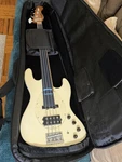 Sadowsky 4-STRING Electric Bass Guitar White Right-handed With Gig Bag. Fixed Price $790.00.
