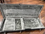 Road Runner Rrbtwe Boulevard Series Wood Electric Guitar Case - Black Tweed. Fixed Price $100.00.
