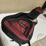 Road Runner Guitar Case Black Gig Bag With Double Shoulder Straps Very Good. Fixed Price $24.99.