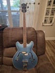 Guild Starfire Bass Semi-hollow Short Scale Double-cut Guitar Gig Bag. Fixed Price $560.00.